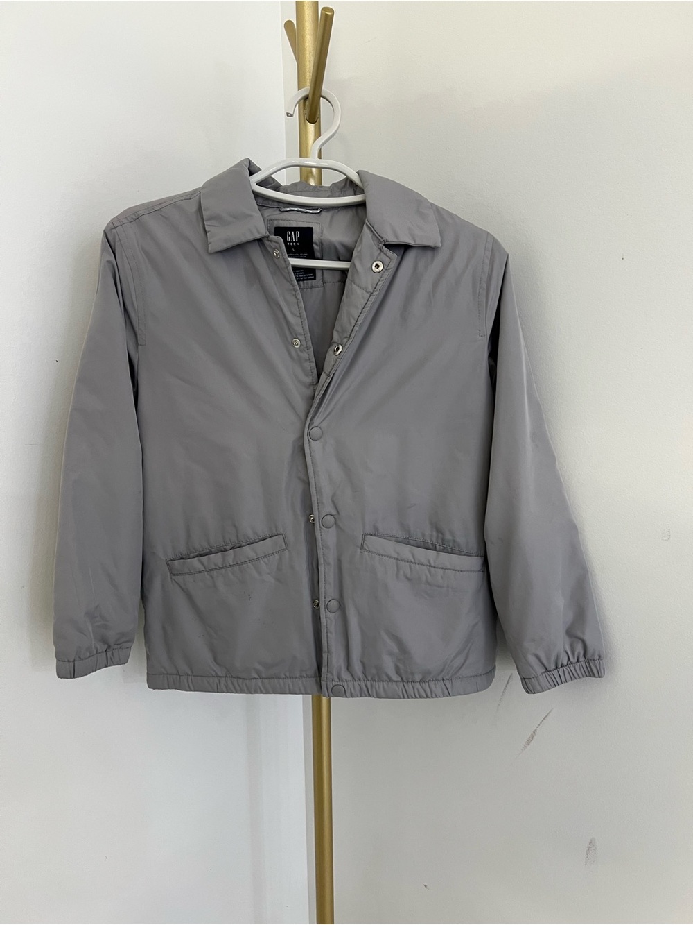 GAP Men's Light Gray Coach-Style Lightweight Jacket